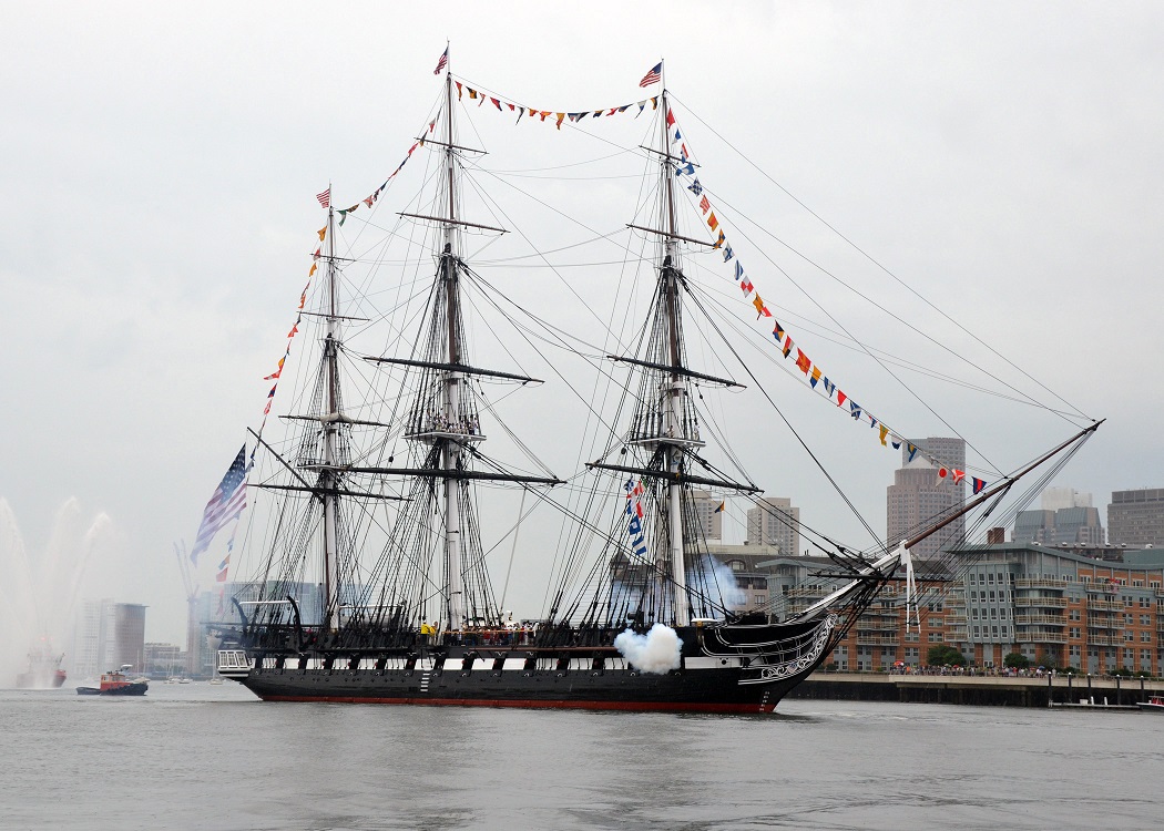 USS_Constitution_fires_a_17-gun_salute2.jpg